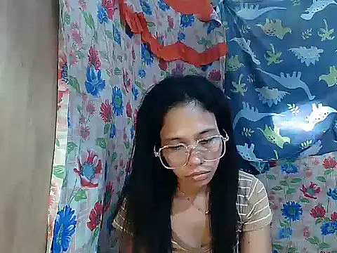 PinaySkinnyGirl Live XXX Chat