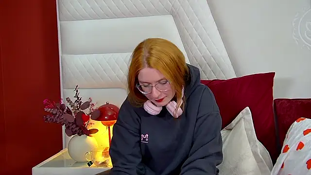 AliceAllisons' Live XXX Chat