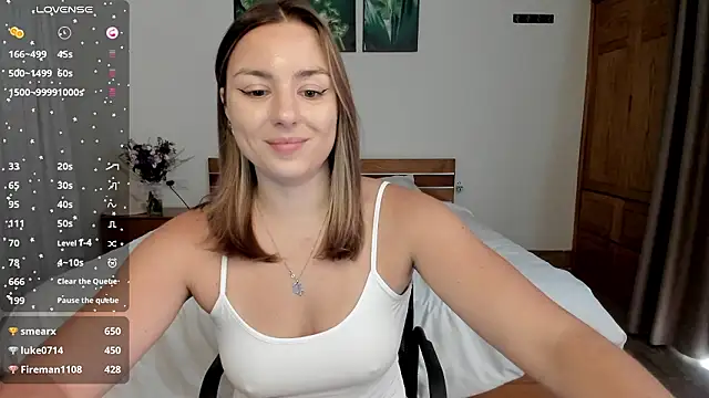 دردشة ThreeshaWhite الجنسية المباشرة