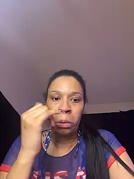 YeahhhitsBreezy Live XXX Chat