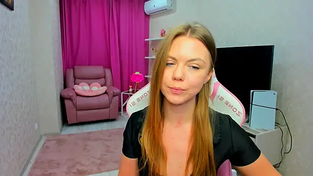 Strawberrye live XXX chat