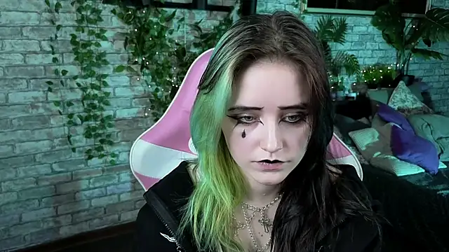 RubyMyst élő XXX-chatje