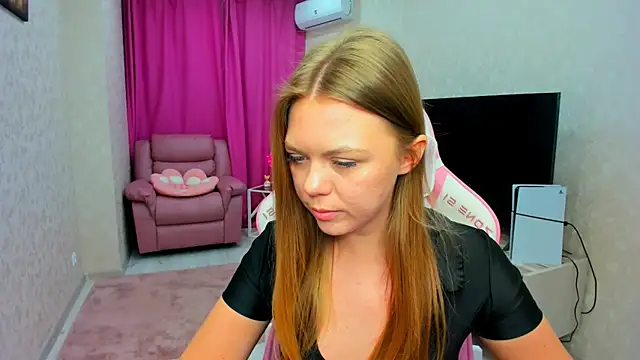 Strawberrye élő XXX-chatje