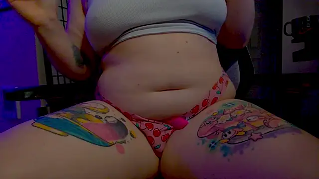 KiraSpitQueen's Live XXX Chat