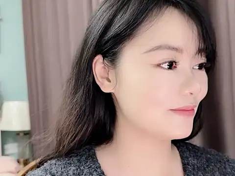 sarah111 লাইভ XXX চ্যাট