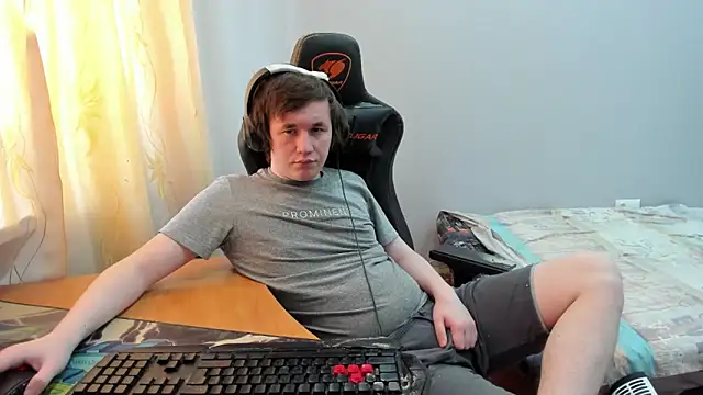 iliaskrislove: онлайн-секс-чат