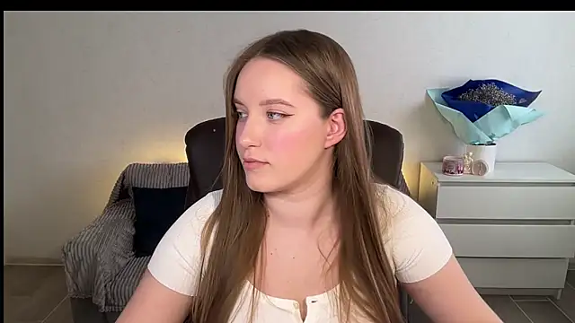 EvaMaddison: онлайн-секс-чат