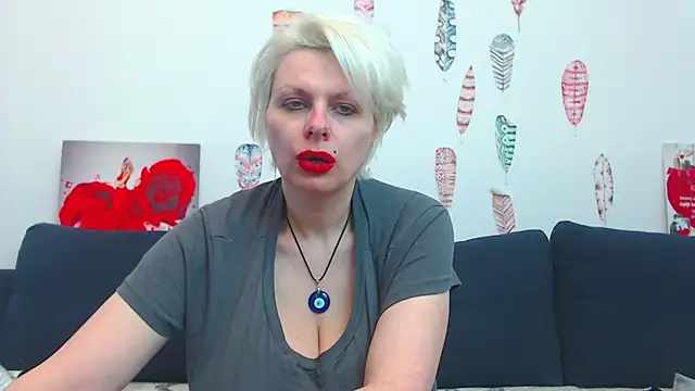 Playful_Goldie_WOW__ Show Webcam