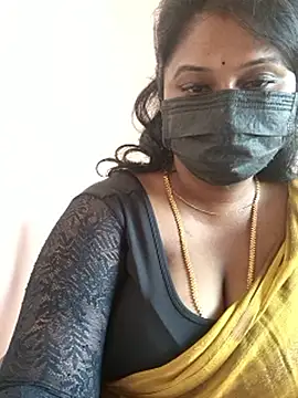 chaitara-reddy: διαδικτυακό σόου στην κάμερα