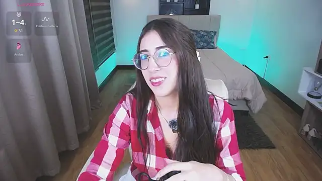 KittyCute-'s Live XXX Chat