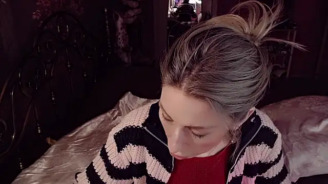 AnnieGOld_'s Live XXX Chat