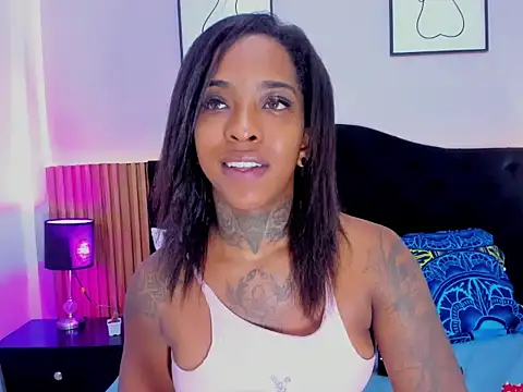 Pauline_Fox live XXX chat