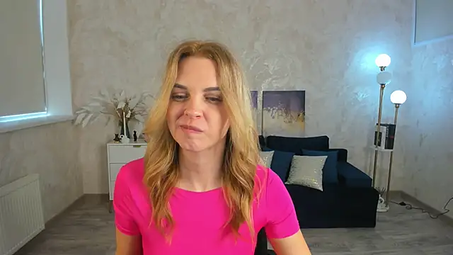 LunaFlinn's Live XXX Chat