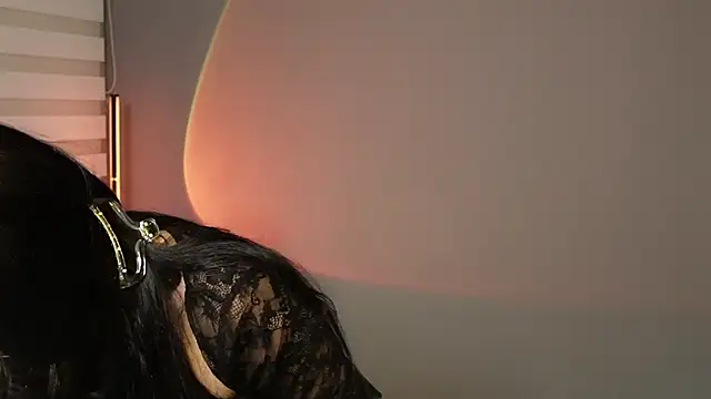 Chatroom XXX en direct de Babymishi