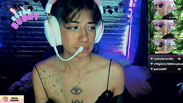 Roxanbunny1: онлайн-секс-чат