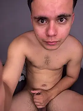 Liam_Mateo Pertunjukan Webcam