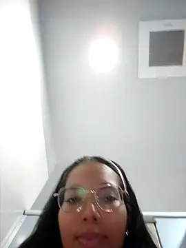 Chat +18 de SheenaBrooke ao vivo