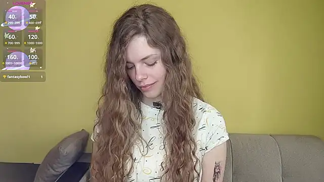 RayaNenlia's Live XXX Chat