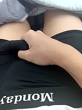 Alextran1002 Show Webcam