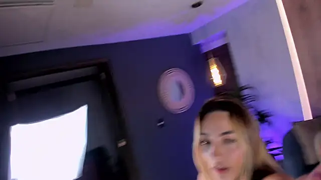 Živý XXX chat MelissaMoore_