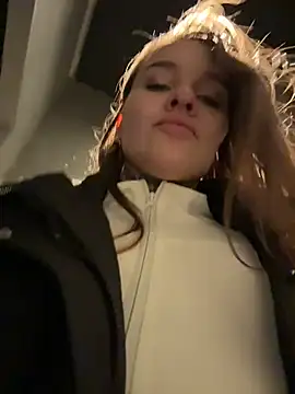 XXX chat uživo modela KishaMur