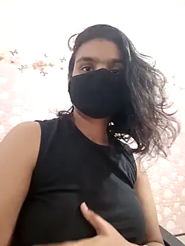 MEGHA_MEERA webkamerás műsora