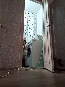 LaliaMia Adlı Modelin Canlı XXX Sohbeti