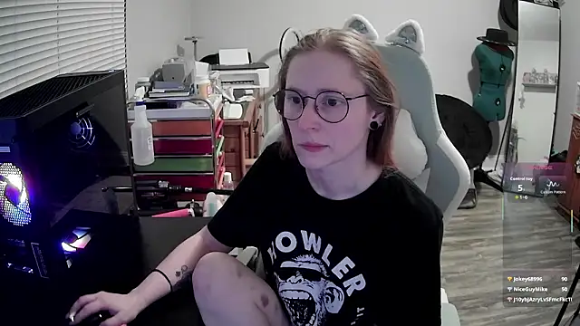 LilyFoxxx's Live XXX Chat