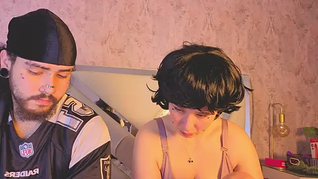 Benny_and_Mark's Live XXX Chat