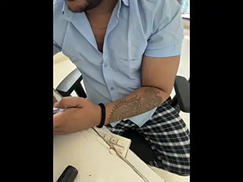 FlirtyxBoy 网络视讯表演