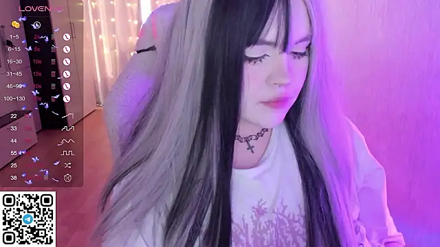 SelenaCute 现场XXX聊天