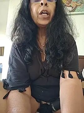 NakedMILFx Live XXX-Chat