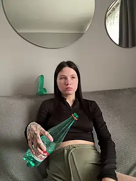 Show modela horny_milkis na web-kameri