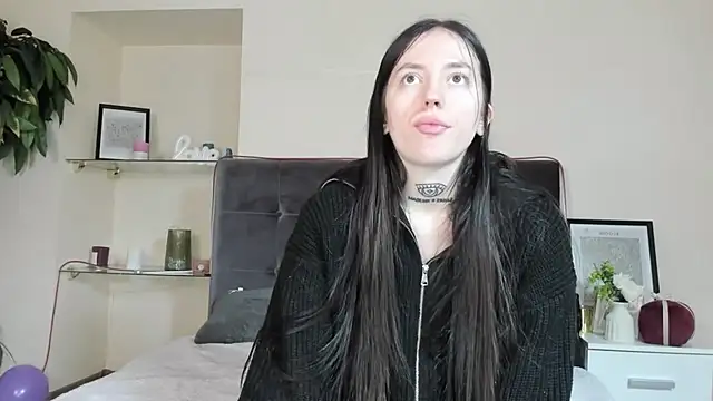 AdrianaCult Live XXX-Chat