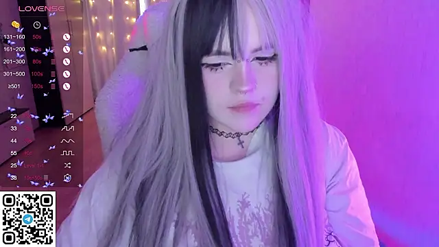 SelenaCute 即時 XXX 聊天