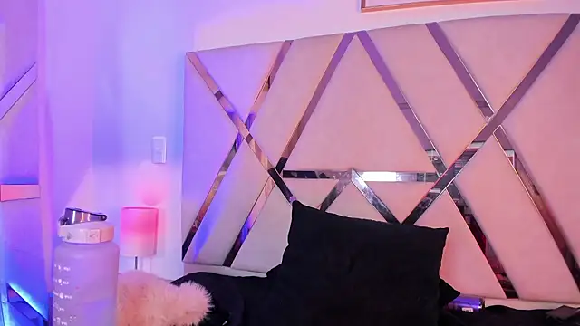 Lucia_velez 即時 XXX 聊天