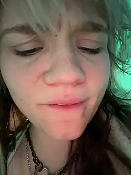 Cutiepiespanks' Live XXX Chat