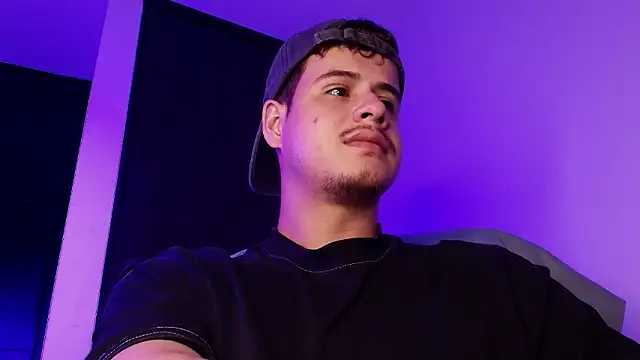 BjornSteel's Live XXX Chat