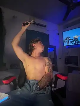 AngelLatinBoy Webcamshow