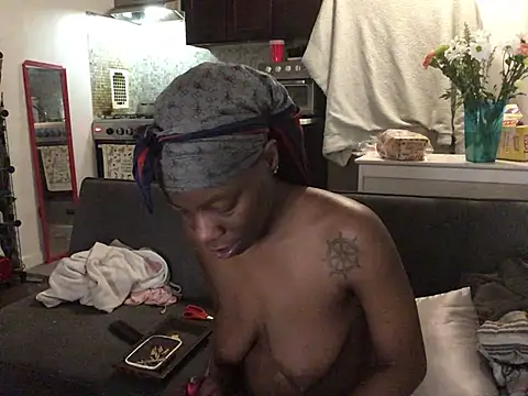 XXX chat uživo modela littyleesh1