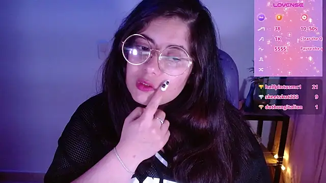 Azamy-12 即時 XXX 聊天