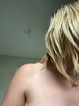 Giuliana_baby – Live XXX-chat