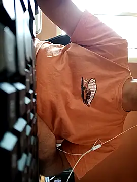 kannada_pradeep Adlı Modelin Canlı XXX Sohbeti