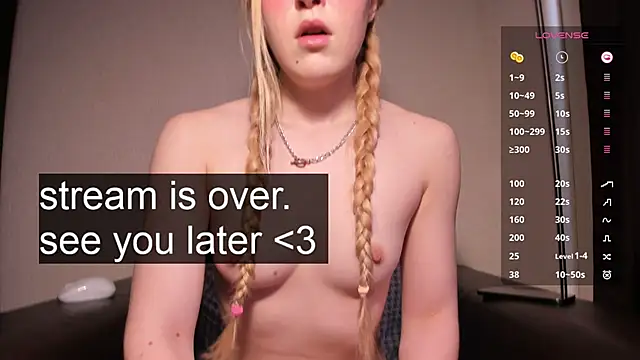 lola_forever 即時 XXX 聊天