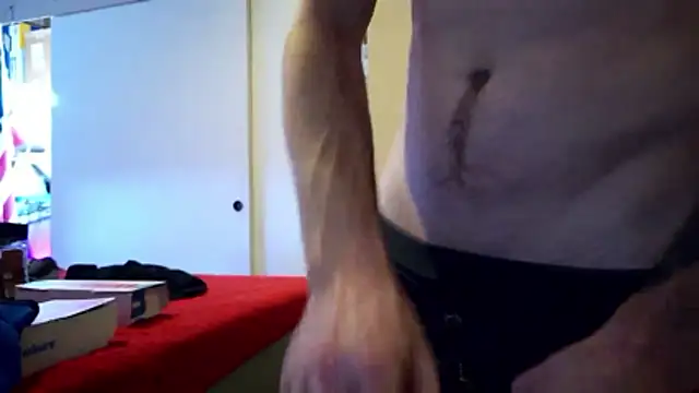 Huntzg23 – Naživo XXX chat