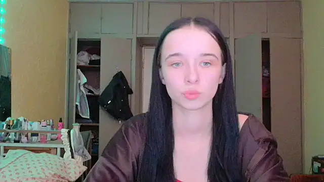 Emilia_Light Live XXX-Chat