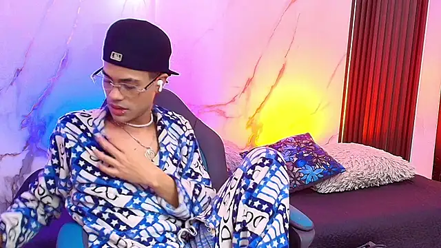 JacobBlackwell_ Adlı Modelin Canlı XXX Sohbeti