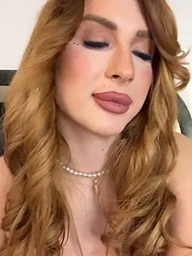 LucyBridgette Chat XXX live