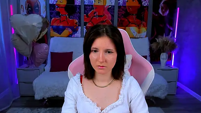 KikaOsterman: онлайн-секс-чат