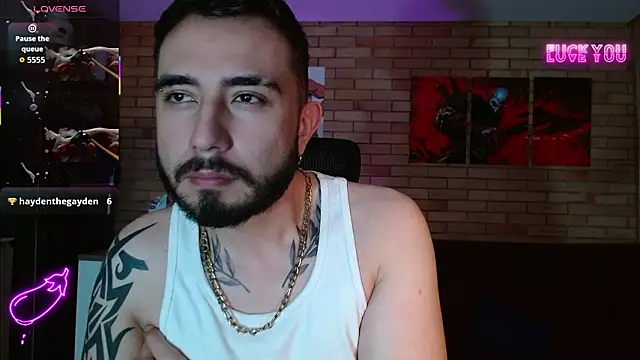 dave_wolf7 Adlı Modelin Canlı XXX Sohbeti